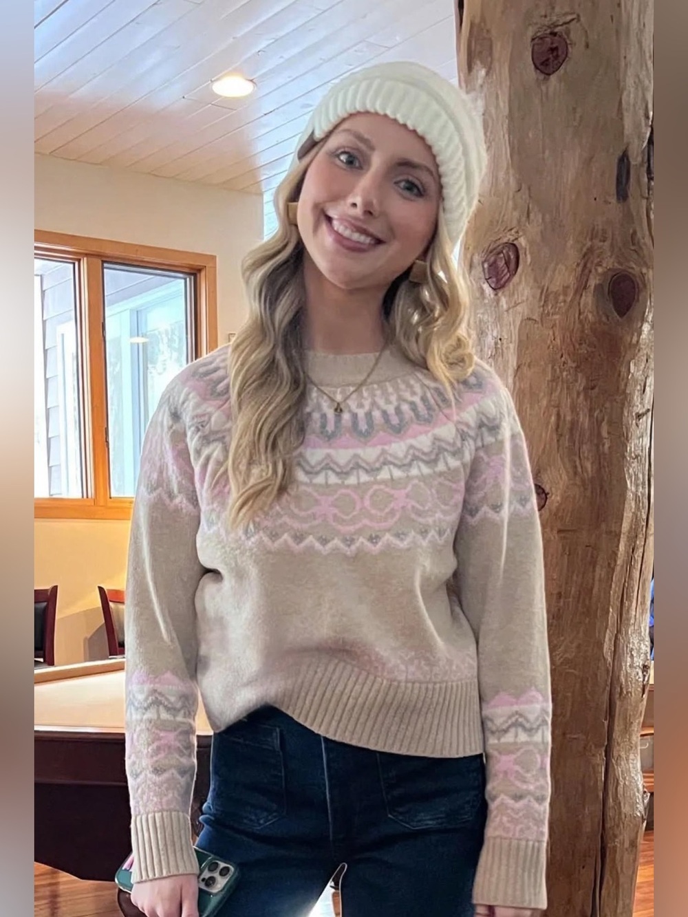 LoveShackFancy Charlesey Knit Pullover
Cozy Fair Isle Crewneck Sweater Sz Medium